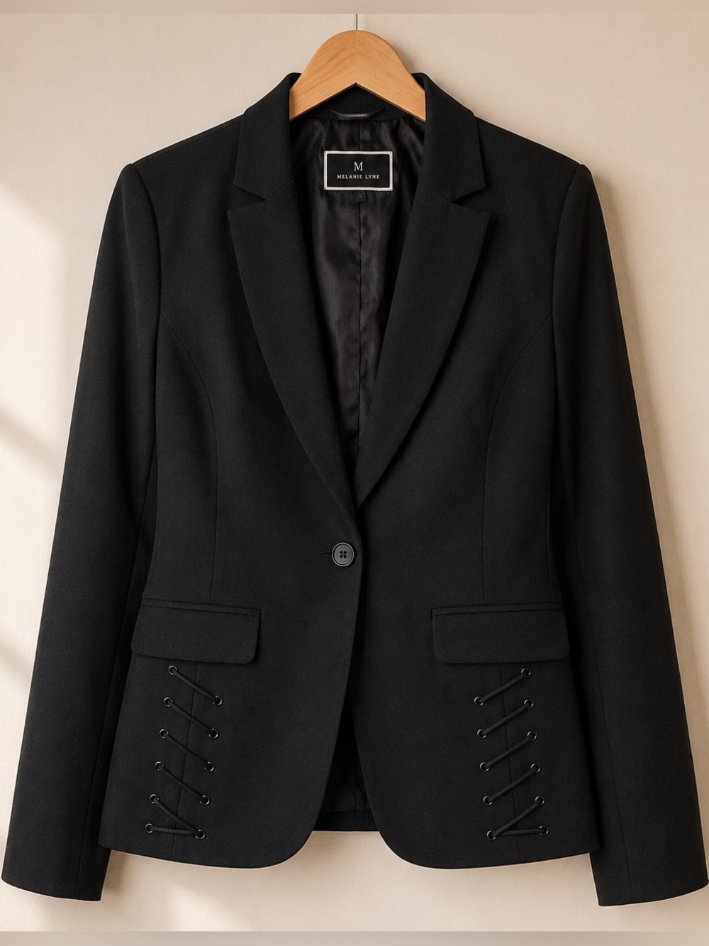 Melanie Lyne Black Tailored Blazer with Lace-Up Detail Size 6